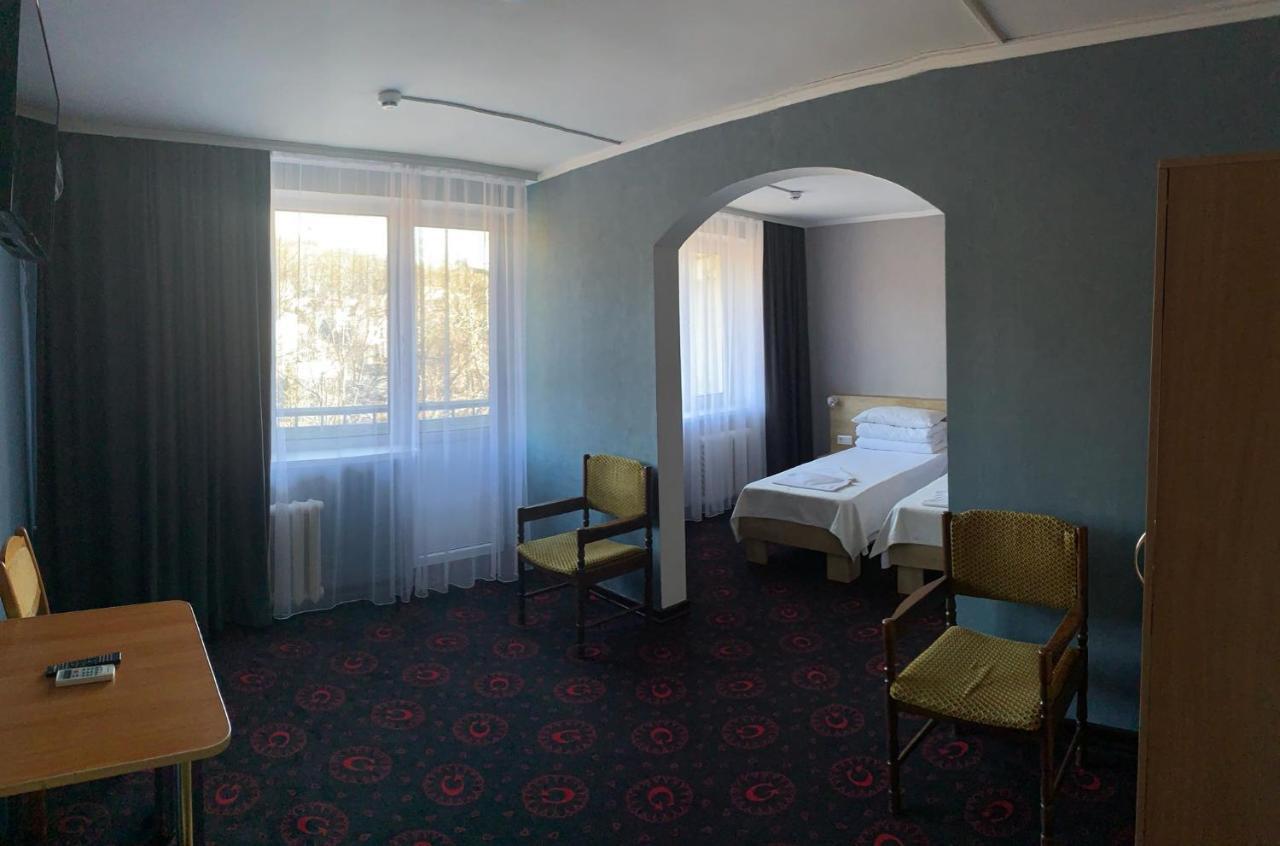 Institutul Muncii Hotel Chisináu Exterior foto